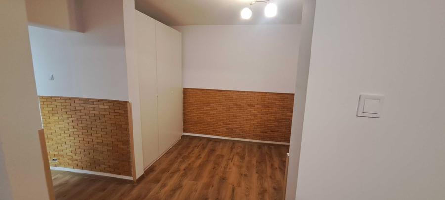 Apartament cu 2 camere decomandat în Exterior Vest