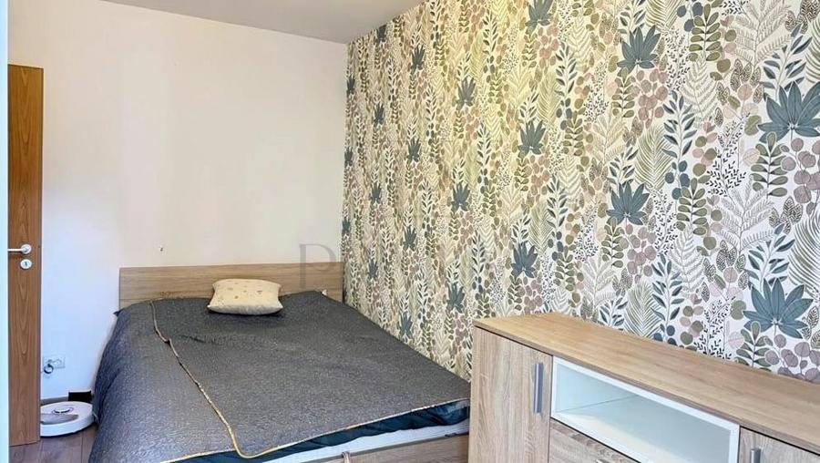Apartament cu 3 camere semidecomandat în Dâmbovița