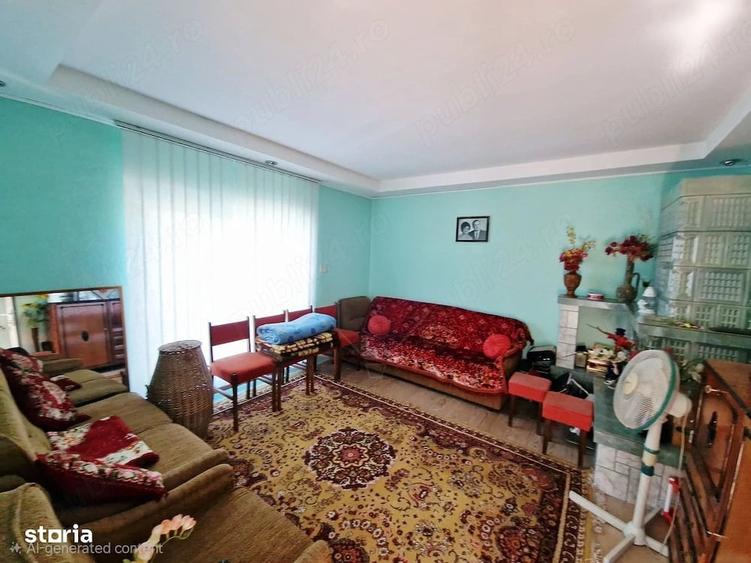 Casă cu 5 camere cu Teren 3642 Mp în Zănești