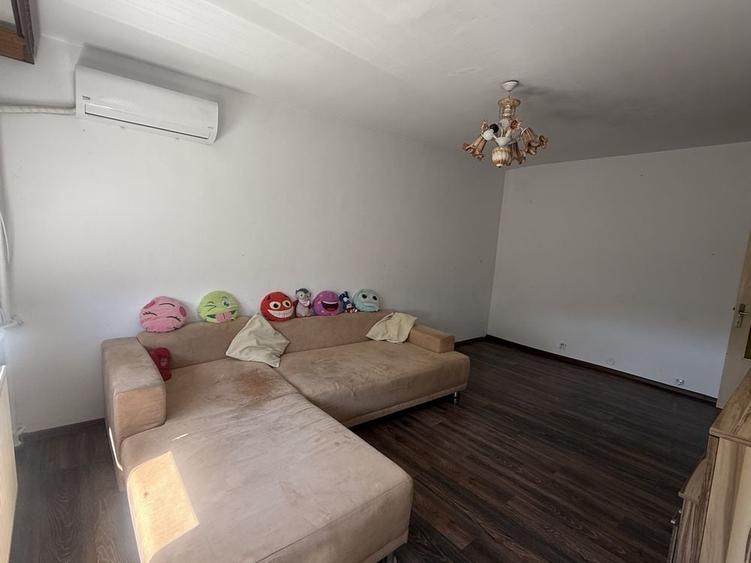Apartament cu 2 camere decomandat în 1 Mai