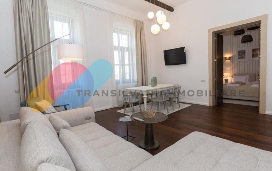 Apartament cu 3 camere decomandat, mobilat în Central