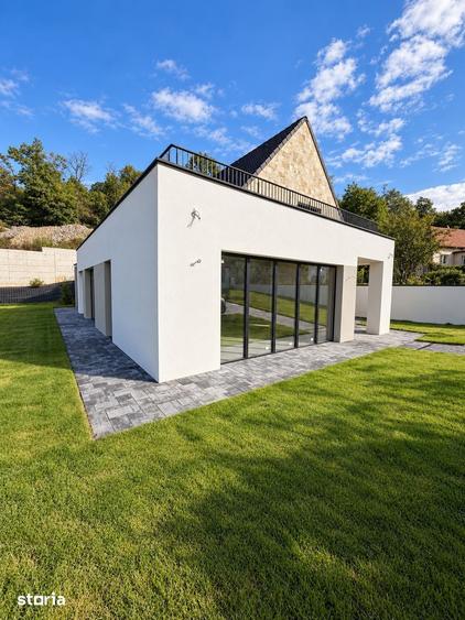 Casa individuala 6 camere, 5 bai, terasa la etaj, curte, P+ET+POD - 16