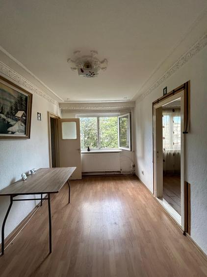 APARTAMENT 2 CAMERE DE VANZARE MICRO 40 ETAJ 3 - 1