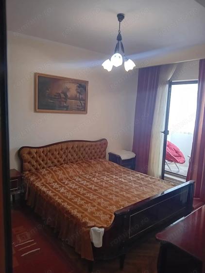 Apartament cu 3 camere decomandat în Micro 21