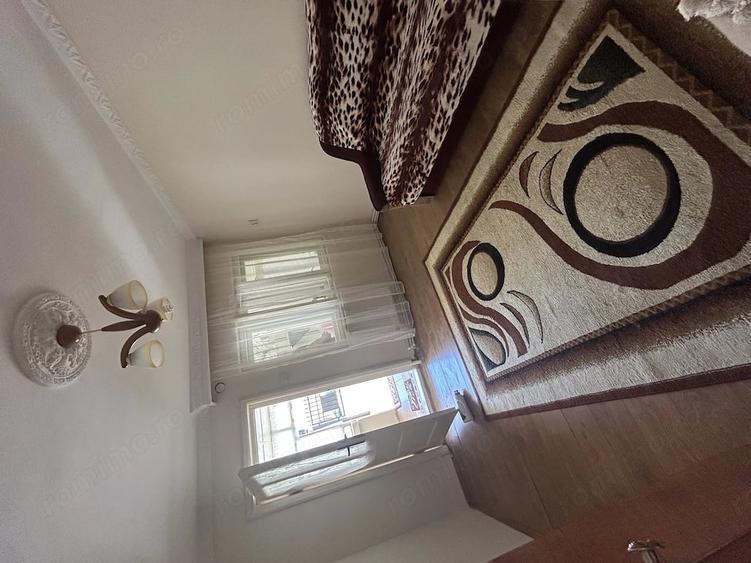 Casă cu 3 camere cu Teren 70 Mp în Palas