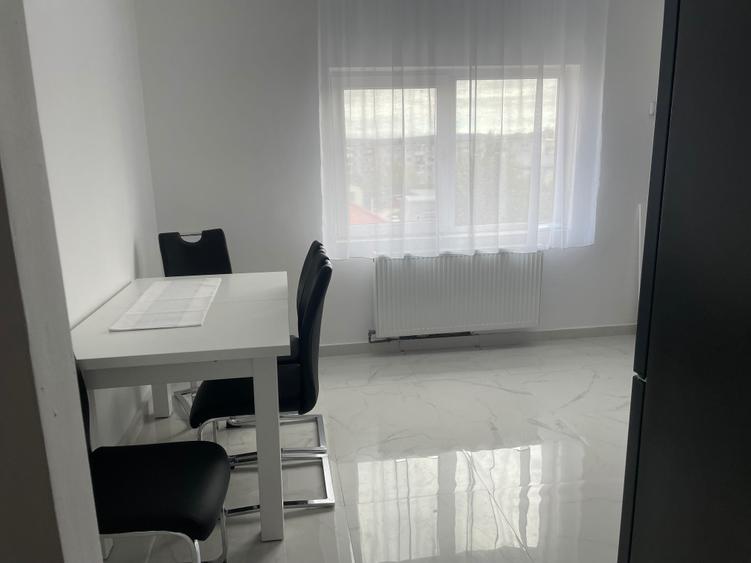 Garsonieră decomandată în Exterior Vest