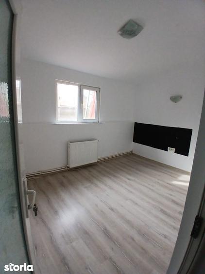Spatiu comercial P+1 ! B-dul Mamaia colt cu Mihai Viteazu! - 2