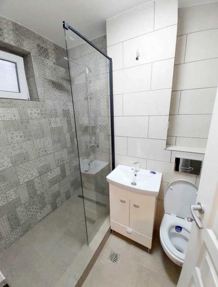 Apartament cu 3 camere decomandat în Tecuci