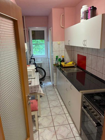 Inchiriez apartament 2 camere - 8