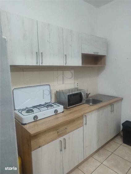Garsonieră decomandată, mobilată în Buziașului