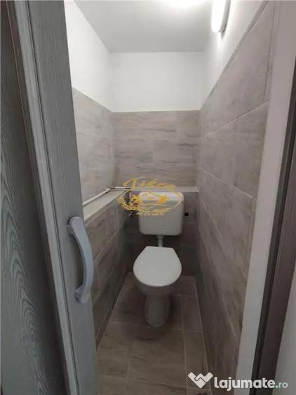Spațiu comercial, de 72 mp, în Central