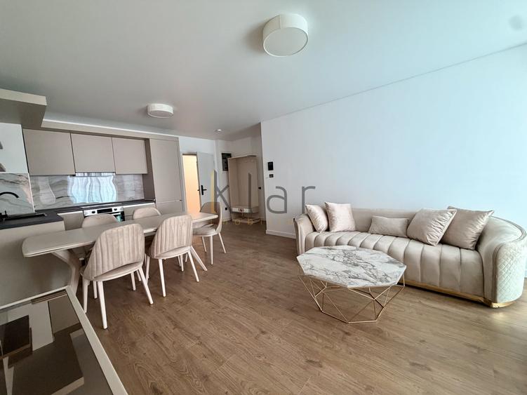 Apartament cu 3 camere semidecomandat, mobilat în Zorilor
