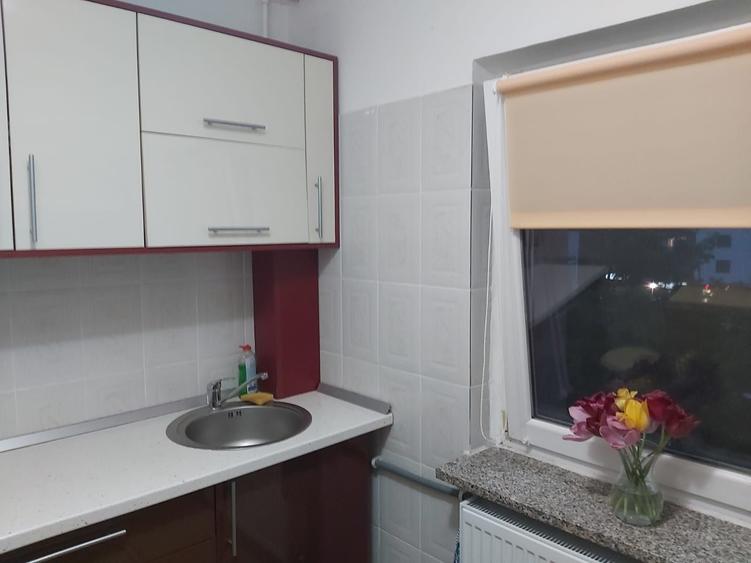 Garsonieră decomandată în Popoveni