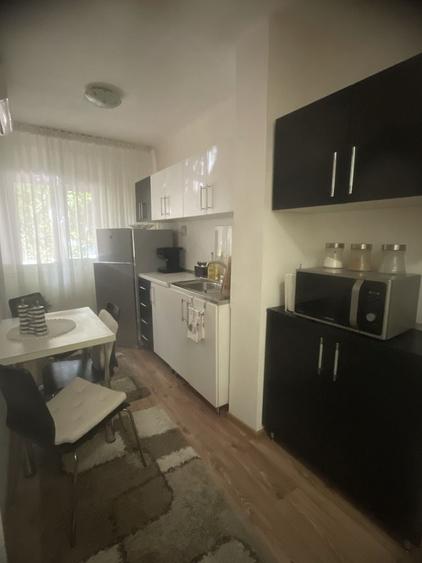 Garsonieră decomandată în Exterior Vest
