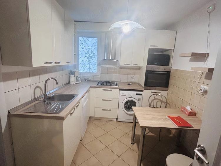 Apartament cu 2 camere decomandat în Drumul Taberei