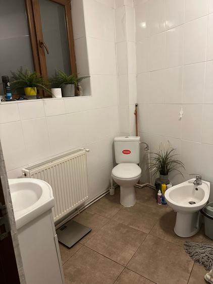 Apartament cu 2 camere decomandat în P-ța Universității