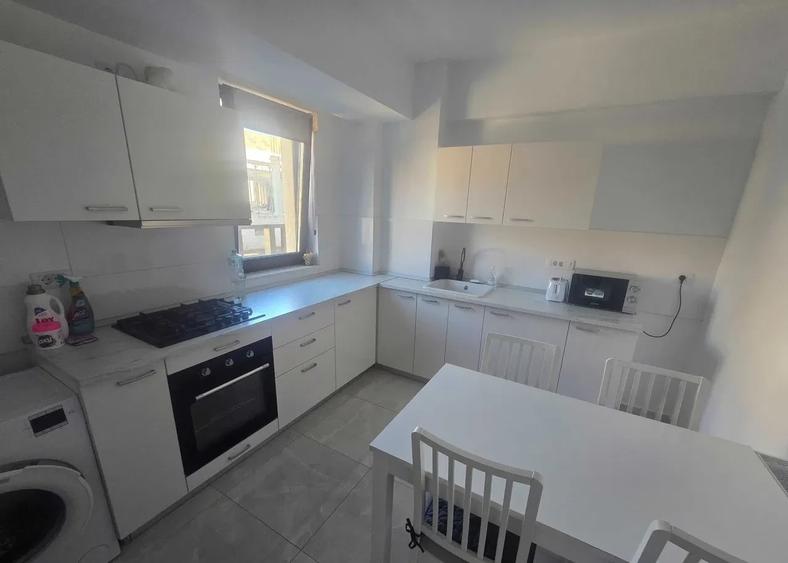 Apartament cu 2 camere decomandat, mobilat în Tomis Nord