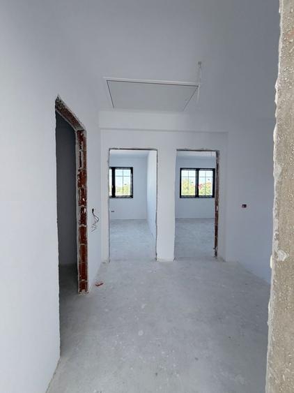 Duplex cu 5 camere cu Canalizare în Buziașului