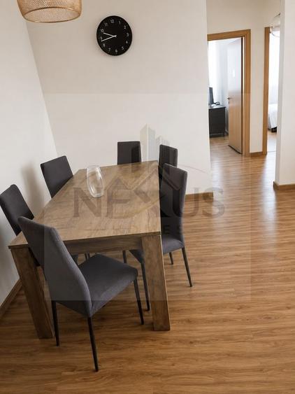 Apartament cu 3 camere semidecomandat, mobilat în Metalurgiei