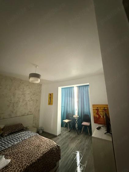 Garsonieră decomandată în Central