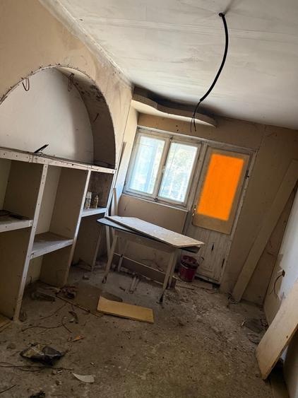Apartament cu 3 camere decomandat în Năruja