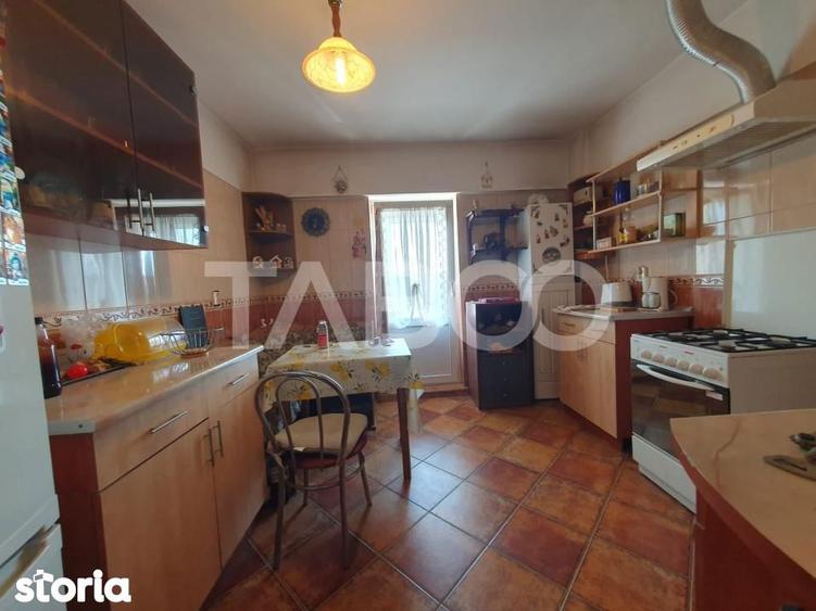 Apartament de inchiriat 2 camere complet mobilat utilat zona Tabacari - 1