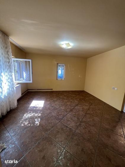 Casă cu 3 camere cu Teren 357 Mp în Șimnicu de Sus