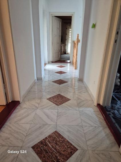 Casă cu 5 camere cu Teren 1200 Mp în Ultracentral