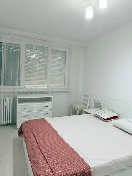 Apartament cu 3 camere semidecomandat, mobilat în Grivița