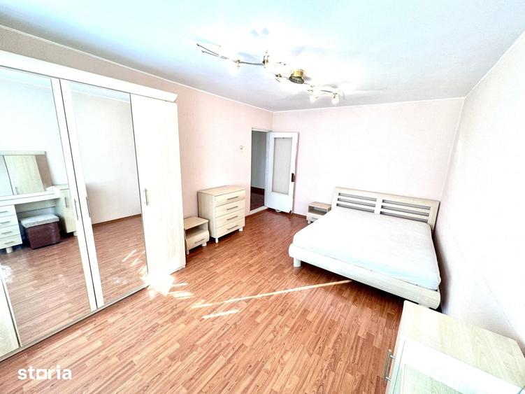 Apartament cu 3 camere decomandat în Siderurgiștilor