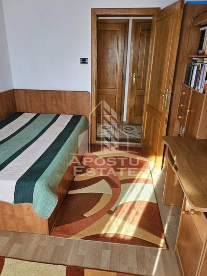 Apartament cu 3 camere decomandat, mobilat în Fortuna