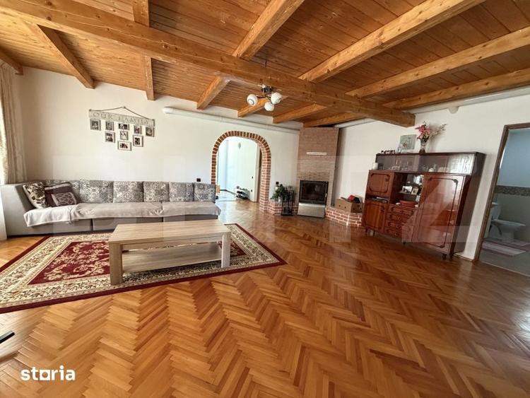 Casă cu 4 camere cu Teren 800 Mp în Central
