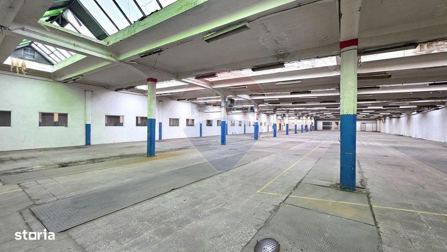 Spațiu comercial, de 2,700 mp, în Prejmer