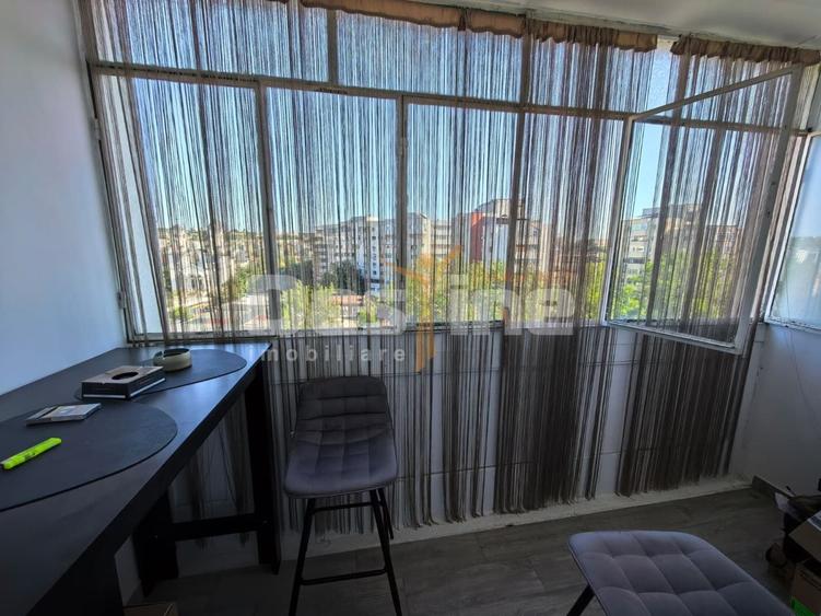Apartament cu 3 camere decomandat, mobilat în Alexandru cel Bun