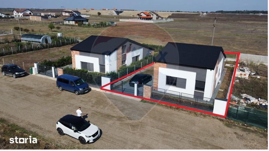 Casă cu 5 camere cu Teren 450 Mp în Nord