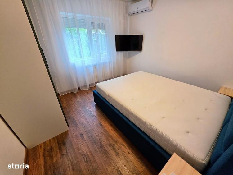 Apartament cu 3 camere decomandat în Băneasa