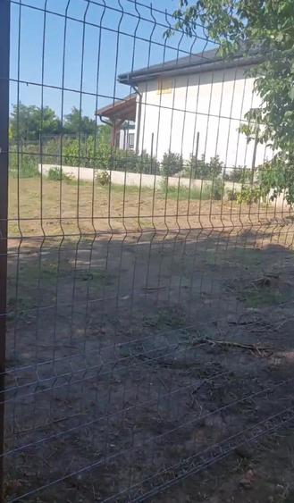 Teren de 1024 mp, în Schela
