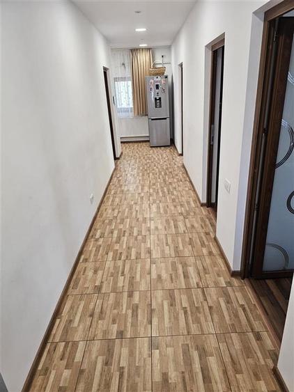 Casă cu 4 camere cu Canalizare în Central