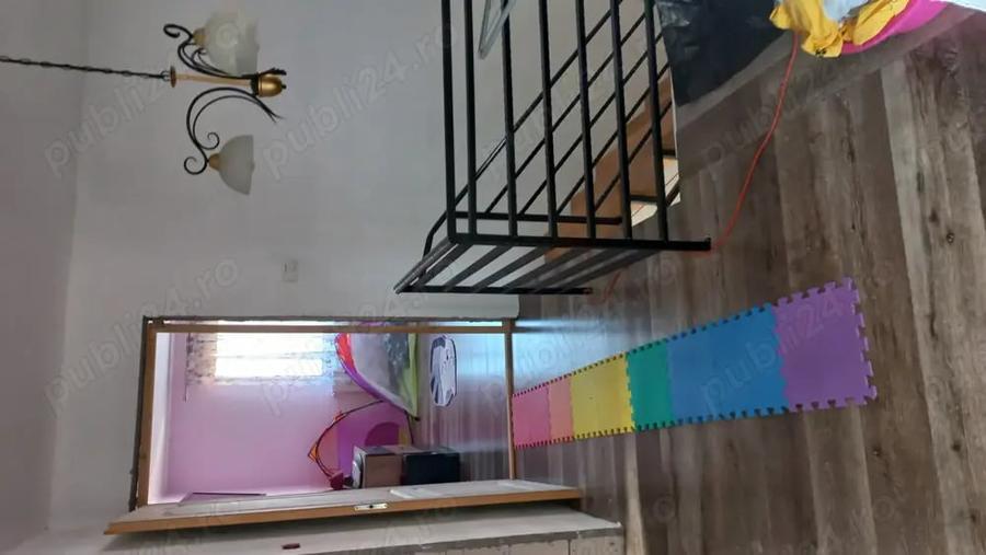 Casă cu 3 camere cu Teren 751 Mp în Cuvin
