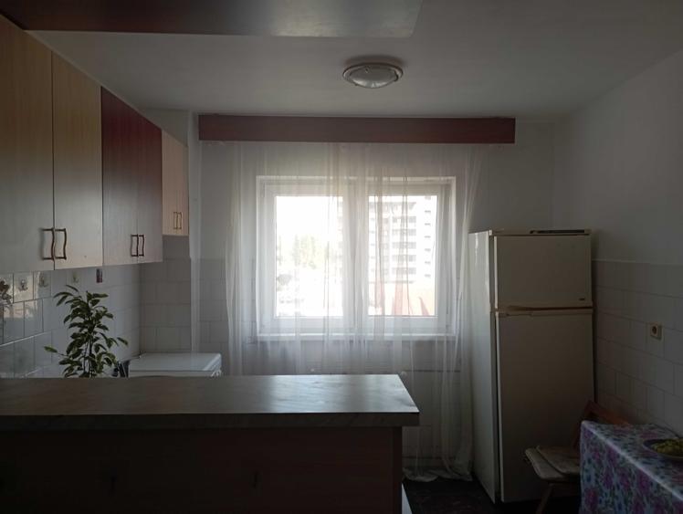 Apartament cu 2 camere nedecomandat în Nufărul