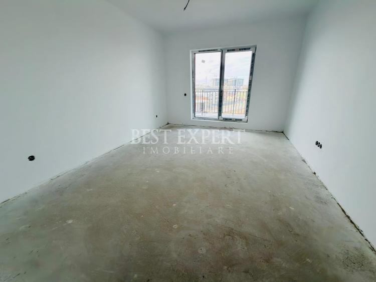 Apartament cu 4 camere decomandat în Theodor Pallady