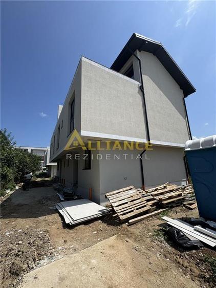 Casa 5 camere tip DUPLEX - 4 bai, Terasa + Curte, 250 MP - 1