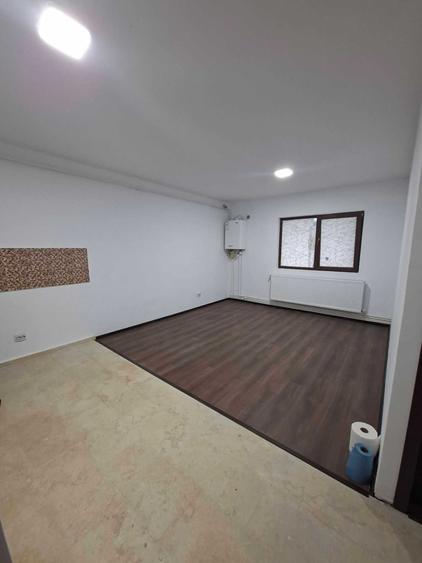 Apartament cu 2 camere decomandat în Cug