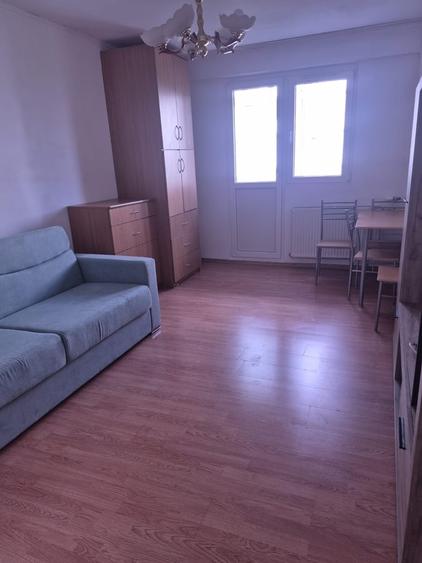 Apartament cu 2 camere decomandat în Brâncoveanu