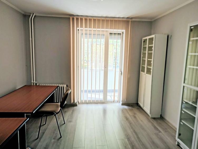 Apartament cu 2 camere semidecomandat în Exterior Vest