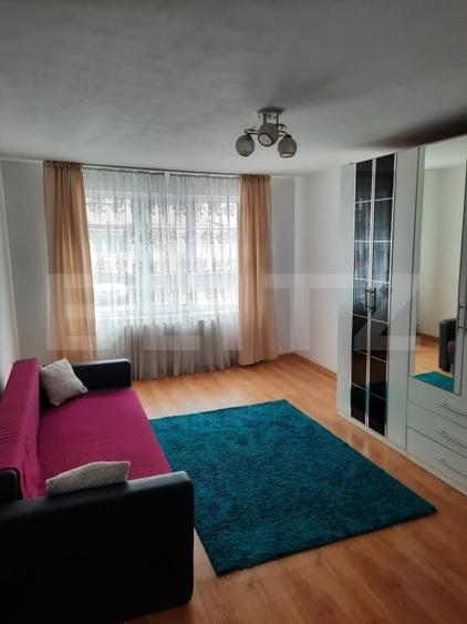 Apartament cu 3 camere decomandat în Vest