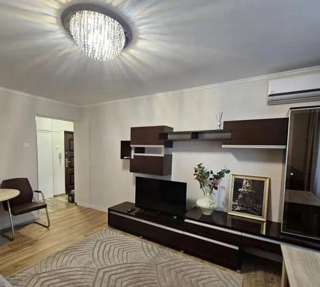 Apartament cu 2 camere semidecomandat, mobilat în Gara de Nord