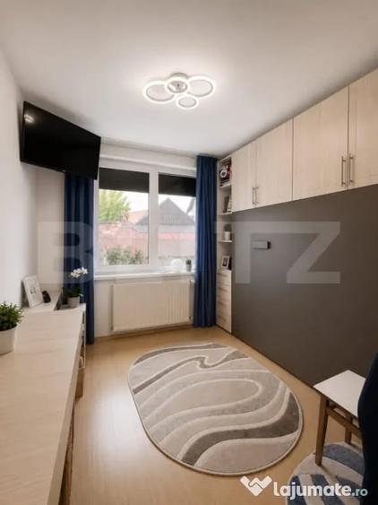 Apartament cu 3 camere semidecomandat în Craiter
