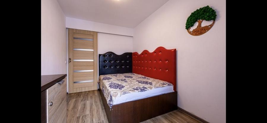 Apartament cu 3 camere decomandat în Nicolae Bălcescu