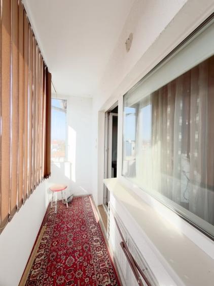 Apartament cu 2 camere semidecomandat, mobilat în Girocului